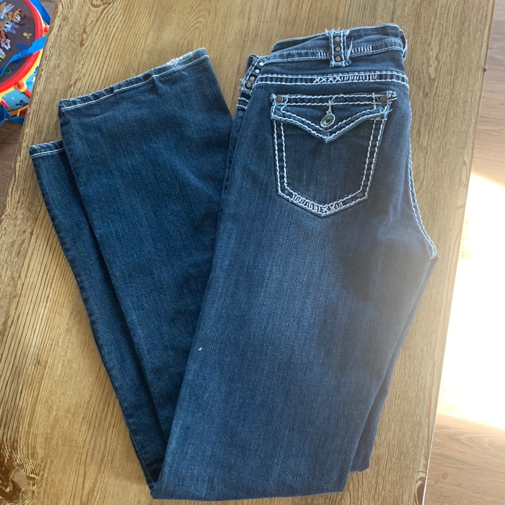 Cowgirl Tuff flare leg low rise jeans size 28, L 35